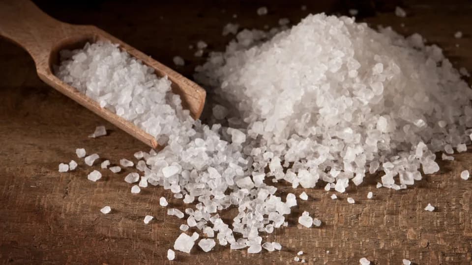 Pakistan's salt exports to China surge by 40% in first quarter of 2025