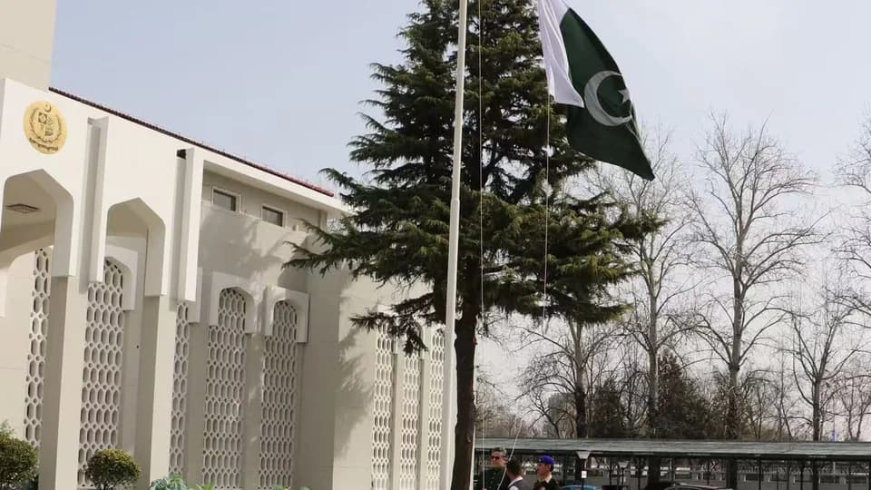 Pakistan Embassy, Beijing holds flag hoisting ceremony to mark Pakistan Day