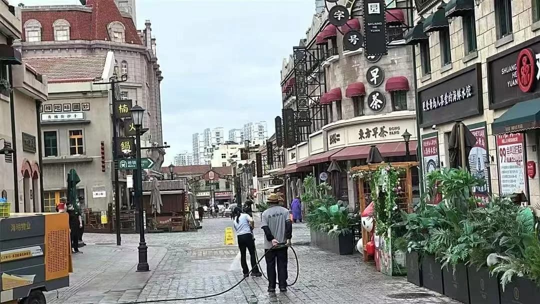 The Perfect Display of History and Modernity--The Impression of Zhongshan Road in Qingdao