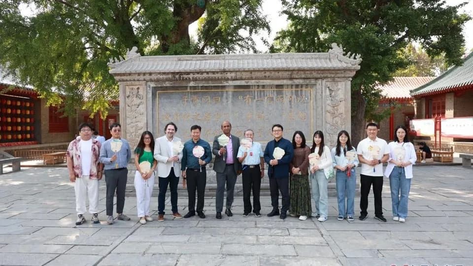 Confucius Temple with profound cultural significance impresses foreign journalists