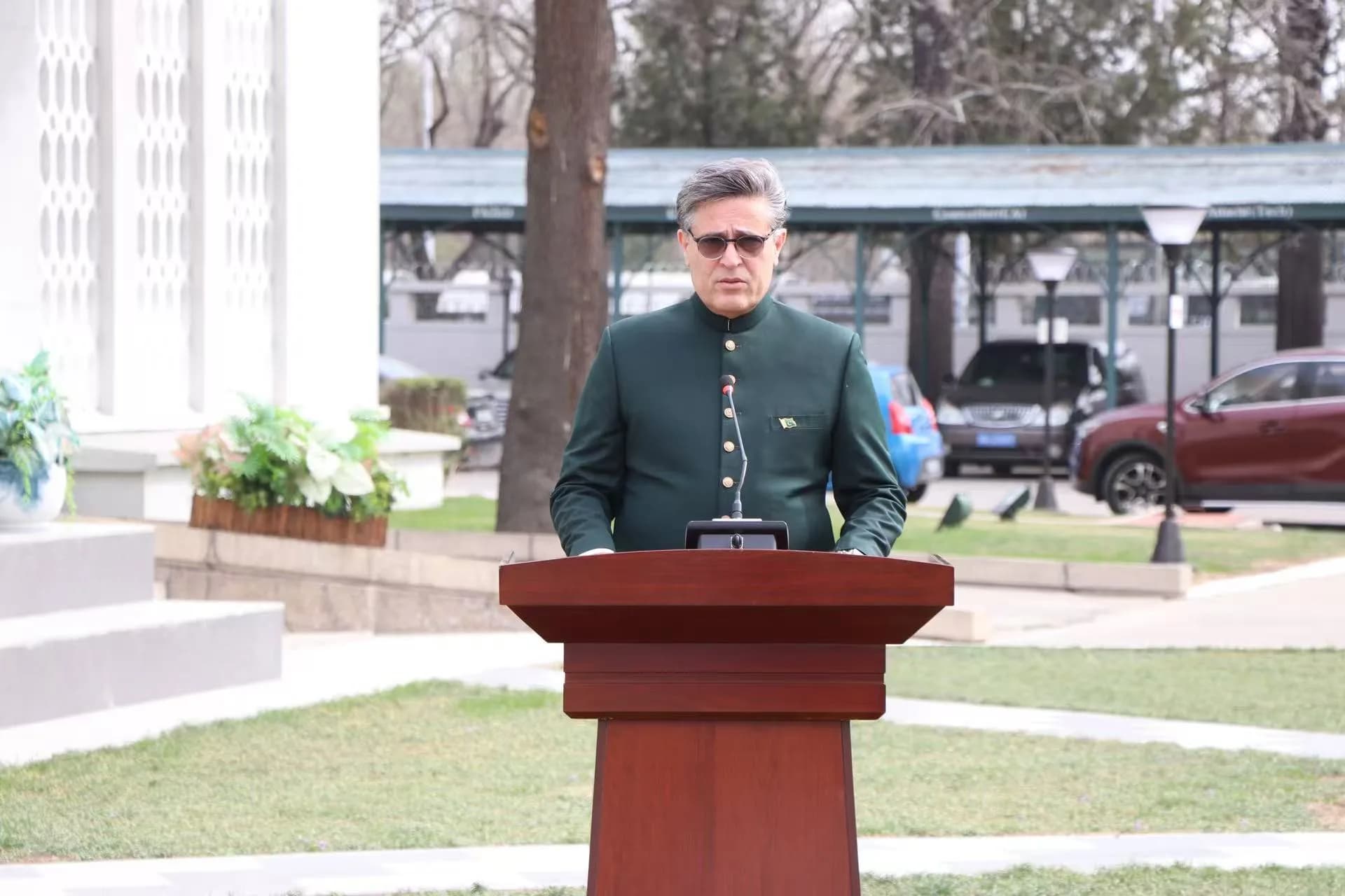 Pakistan Embassy, Beijing holds flag hoisting ceremony to mark Pakistan Day
